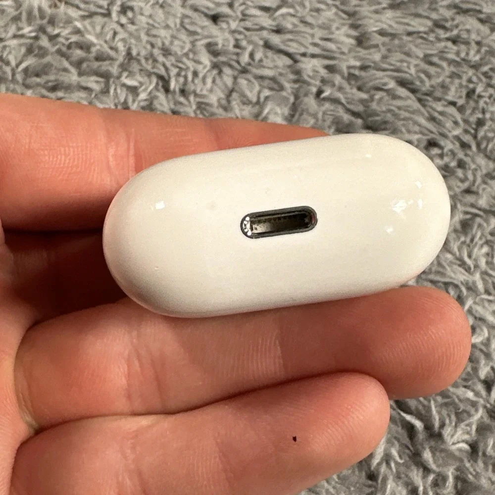 Genuine Apple AirPods Charging Case Only For Models: A1602 A1523 A2031 A2032